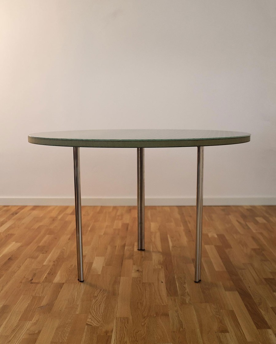 LA GRANDE TABLE